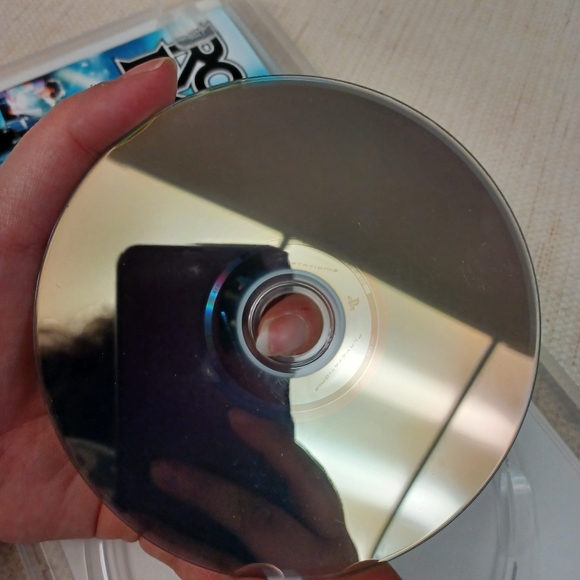 Rock Band 2 PS3 video game - Picture 2 of 4